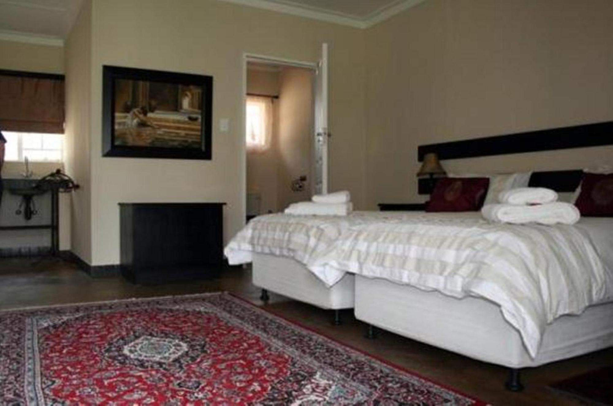 Hadassa Guest House Otjiwarongo Exterior photo