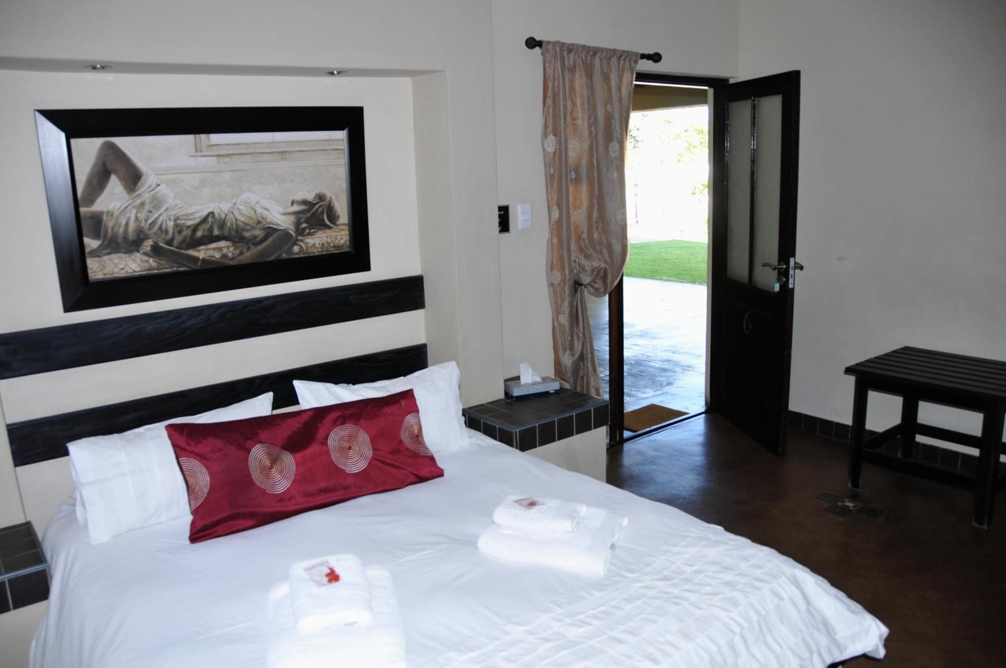 Hadassa Guest House Otjiwarongo Exterior photo